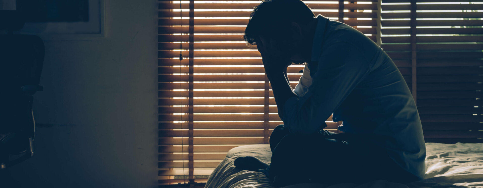 10 Tips for Dealing With Anxiety Without Medication